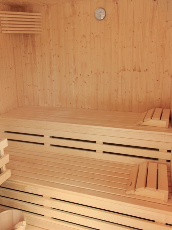 Gite Des Carmes And Spa Le Thor Exteriör bild